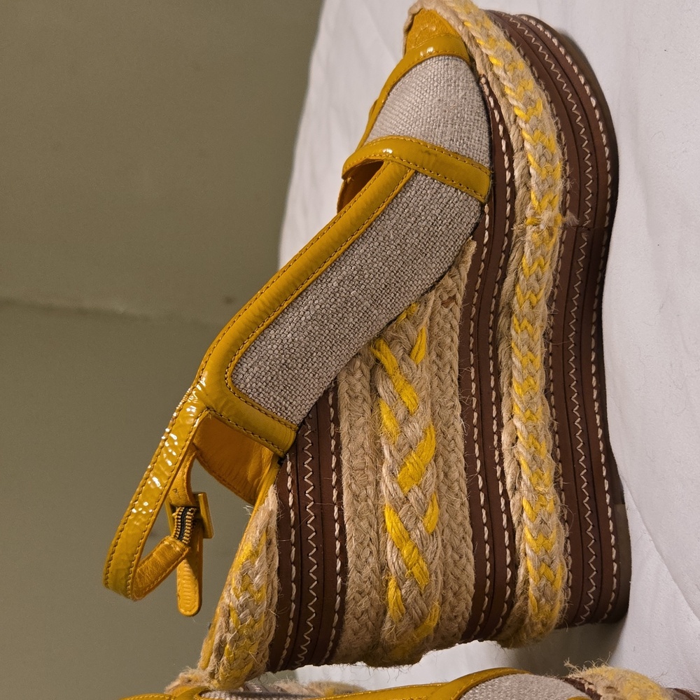 Tory Burch Yellow and Cream Wedges with Espadrille Detail - Picture 4 of 8